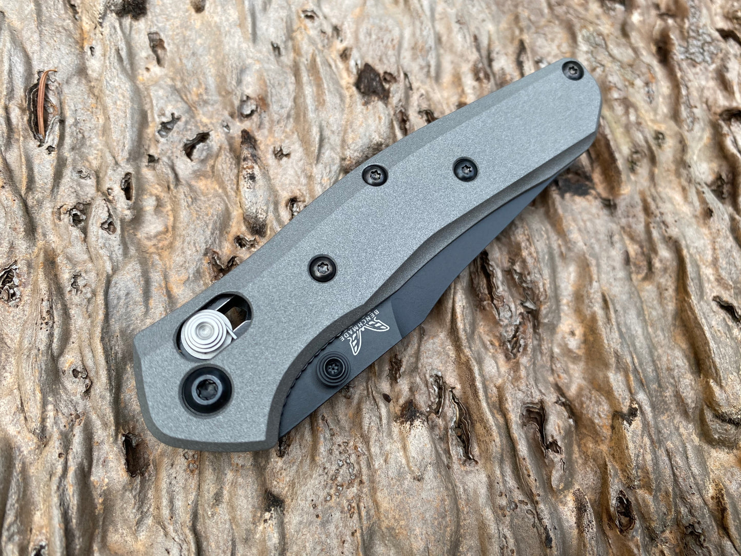 945 NEMESIS - TITANIUM SCALES