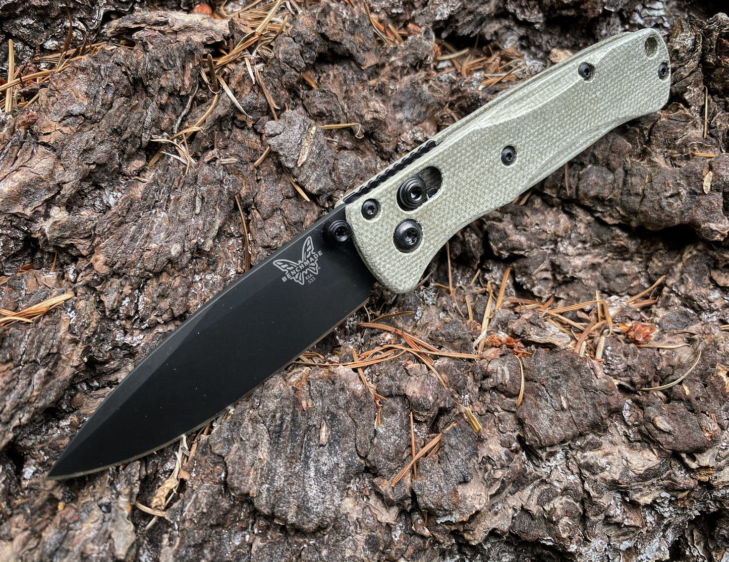 533 Mini Bugout Linen Micarta Scales- Carve Design