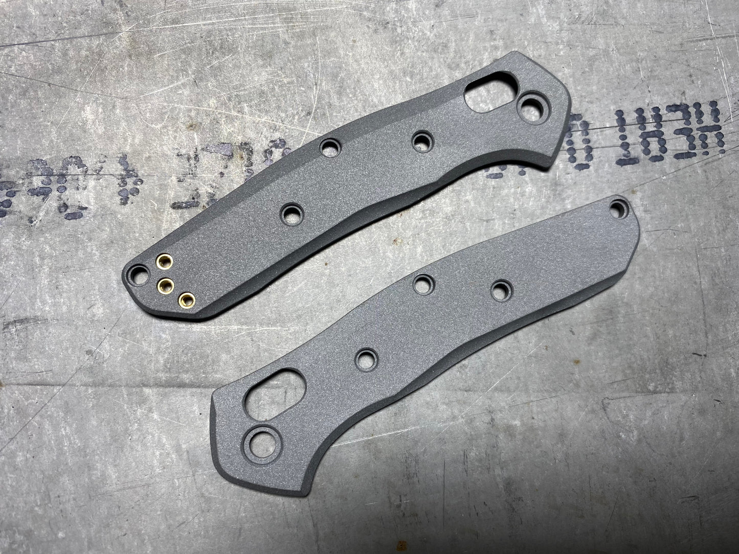 945 NEMESIS - TITANIUM SCALES