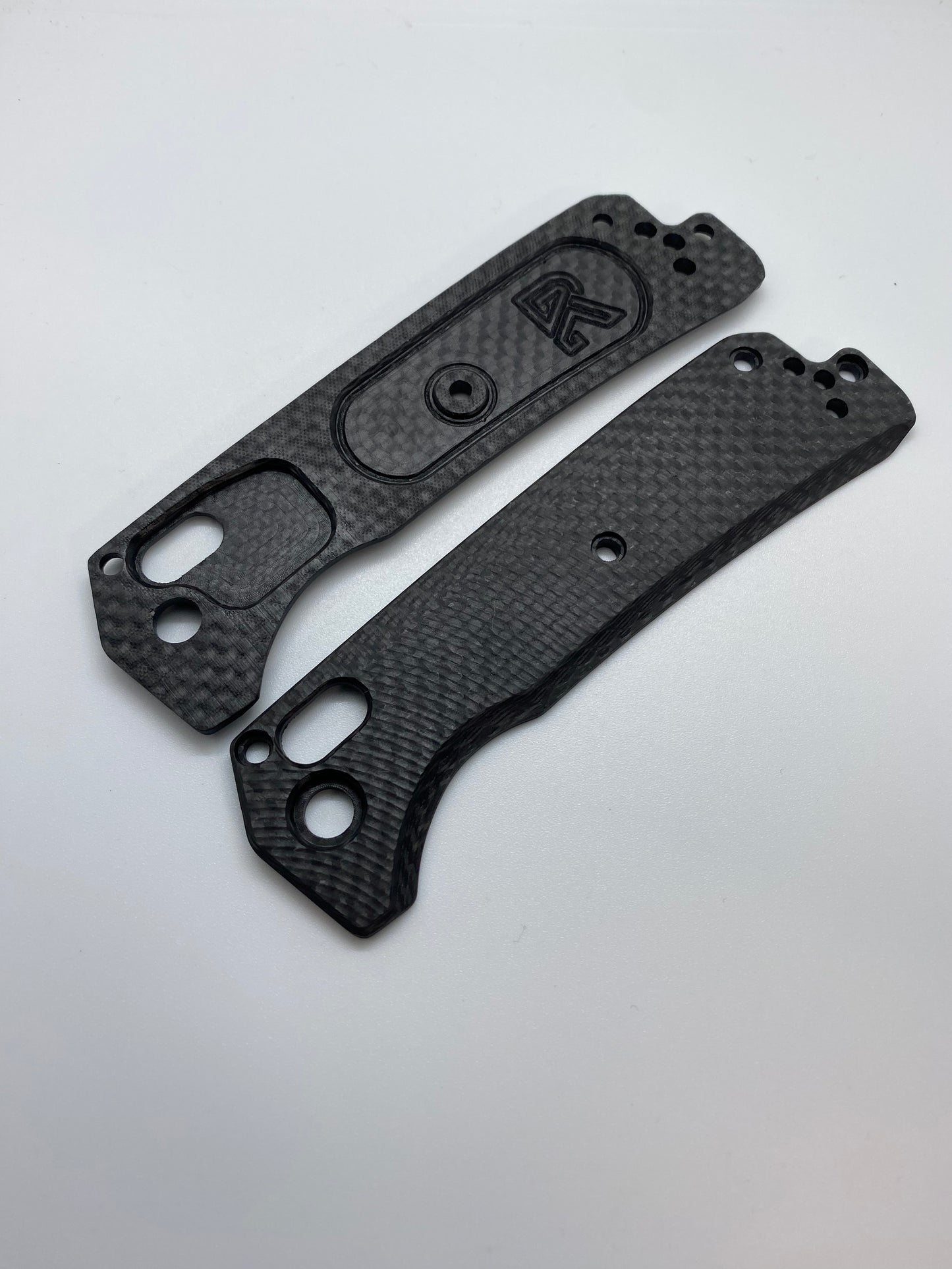 BENCHMADE GRIZZLY RIDGE - CARBON FIBER